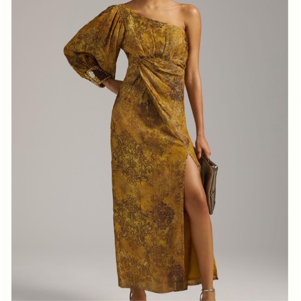 Nirmooha One-Shoulder Shine Dress